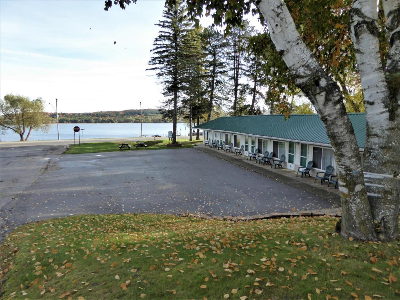 South Arm Retreats Motel East Jordan Dış mekan fotoğraf